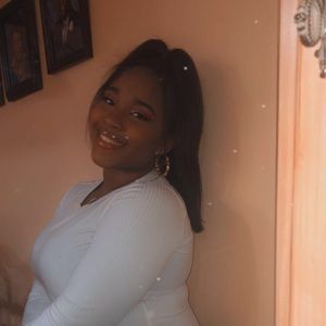 Meet your Posher, Jade